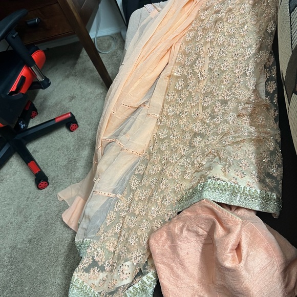 Saree Blouse Set - Picture 4 of 7